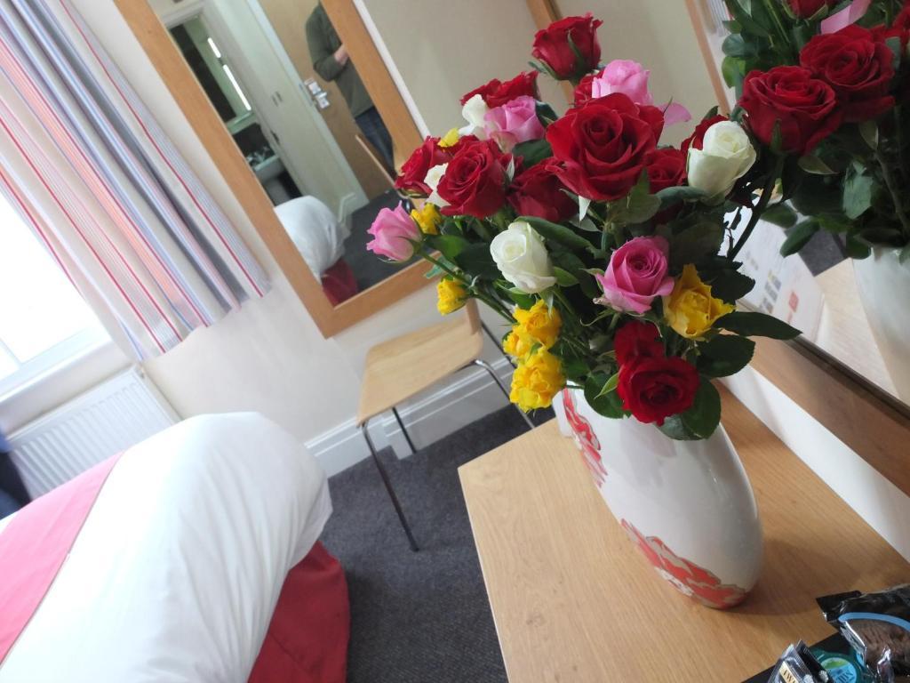 Ville Hotel Mánchester Habitación foto